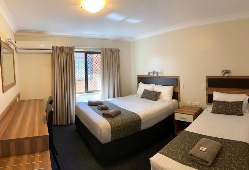 Click to view all images Charleville QLD 4470 - Image 3