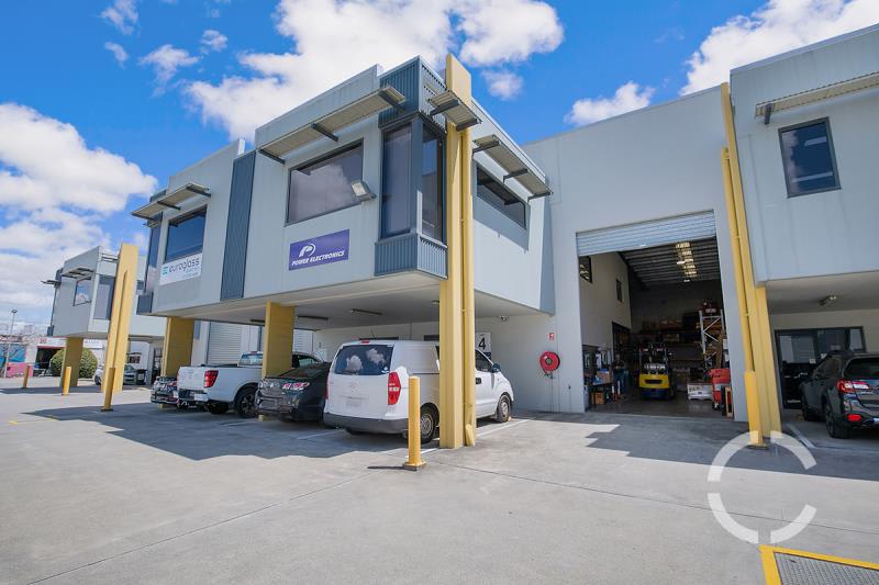 Click to view all images 4/1378 Lytton Road Hemmant QLD 4174 - Image 2