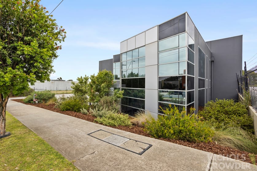 Click to view all images 52 Colemans Road Carrum Downs VIC 3201 - Image 2