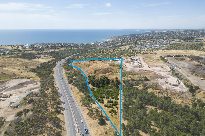 Click to view all images 86 Liston Road Lonsdale SA 5160 - Image 1