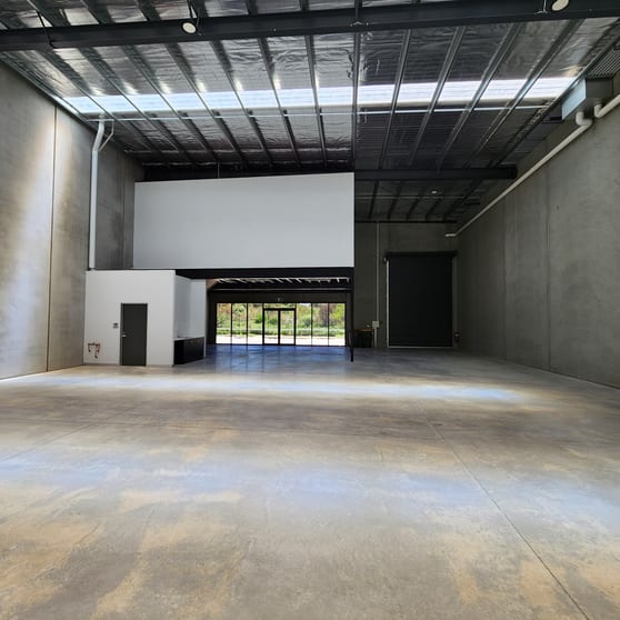 Click to view all images 5/49 Mcarthurs Road Altona North VIC 3025 - Image 3