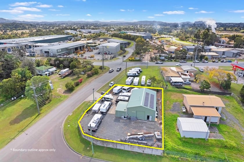 Click to view all images 1 Railway Court Glanmire QLD 4570 - Image 2