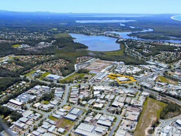 Click to view all images 148 Eumundi Noosa Road Noosaville QLD 4566 - Image 2