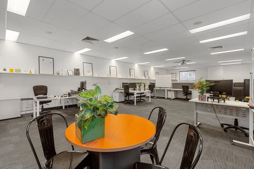 Click to view all images 1/5 Gardner Close Milton QLD 4064 - Image 2