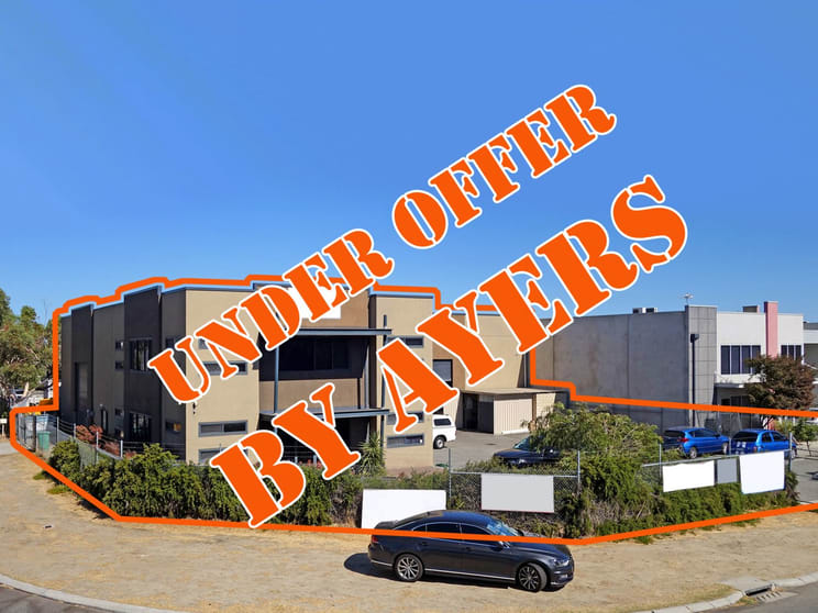 Click to view all images 21 Darlot Road Landsdale WA 6065 - Image 1