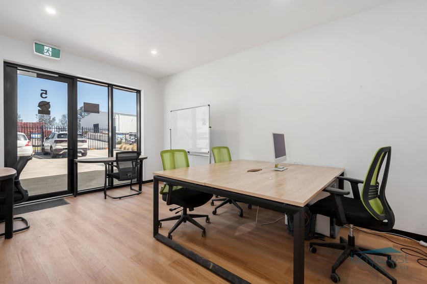 Click to view all images 5/28 Industrial Place Breakwater VIC 3219 - Image 3