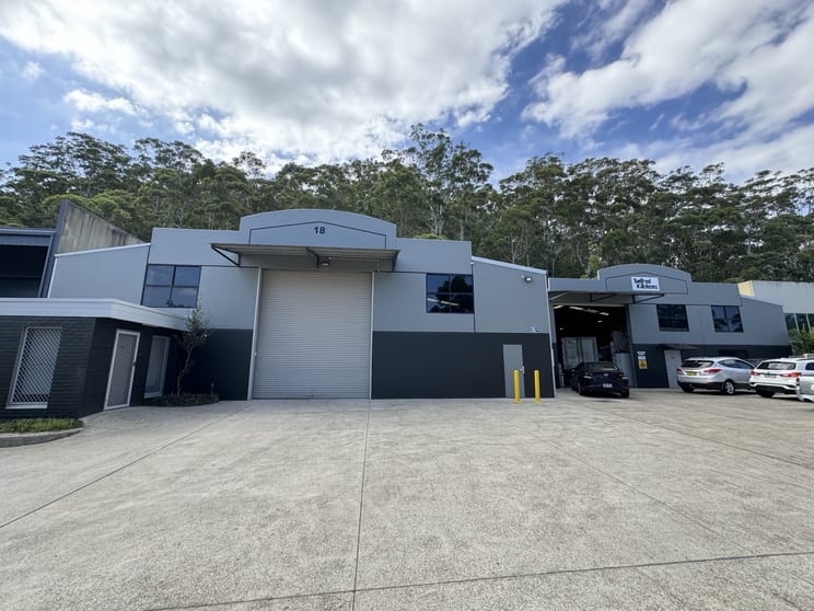 Click to view all images 18 Enterprise Close West Gosford NSW 2250 - Image 1