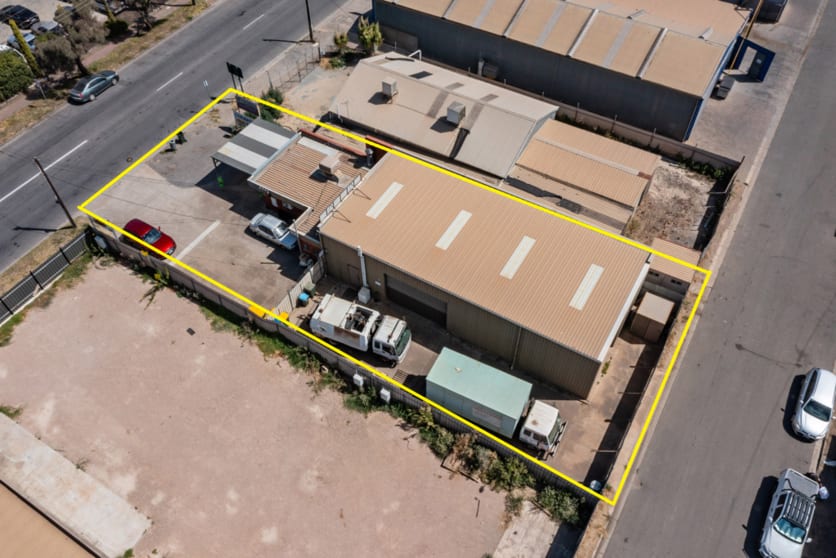Click to view all images 56-56A Cormack Road Wingfield SA 5013 - Image 3