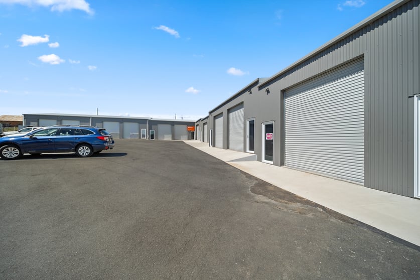 Click to view all images 2 Short Street Cooma NSW 2630 - Image 3