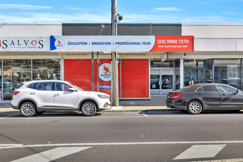 Click to view all images 51 John Street Pakenham VIC 3810 - Image 1