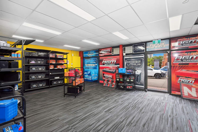 Click to view all images 180 Latrobe Terrace Geelong West VIC 3218 - Image 3