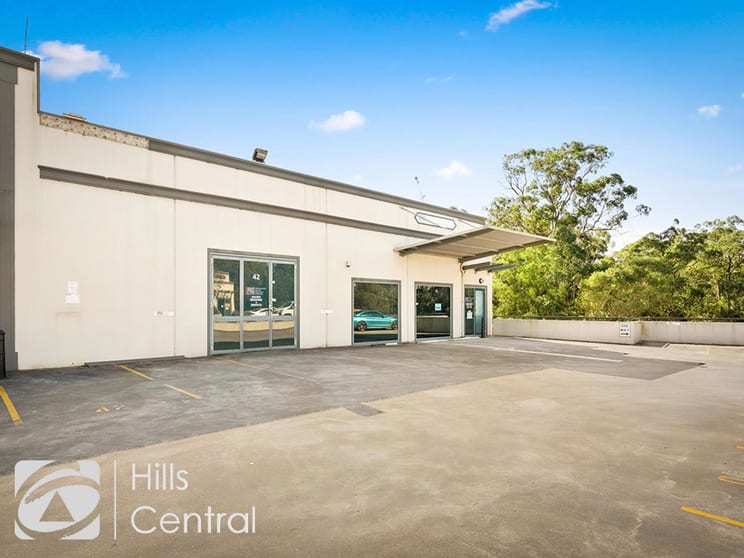 Click to view all images 42/9 Hoyle Avenue Castle Hill NSW 2154 - Image 2