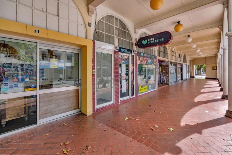 Click to view all images Whole Buidling/45 East Row City ACT 2601 - Image 2