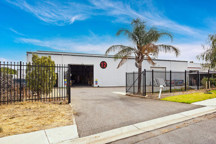 Click to view all images 12 Somerset Circuit Lonsdale SA 5160 - Image 3