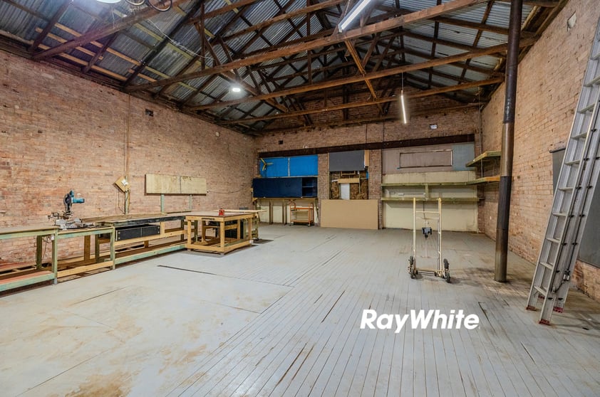 Click to view all images 36 Rowe Street Ouyen VIC 3490 - Image 1