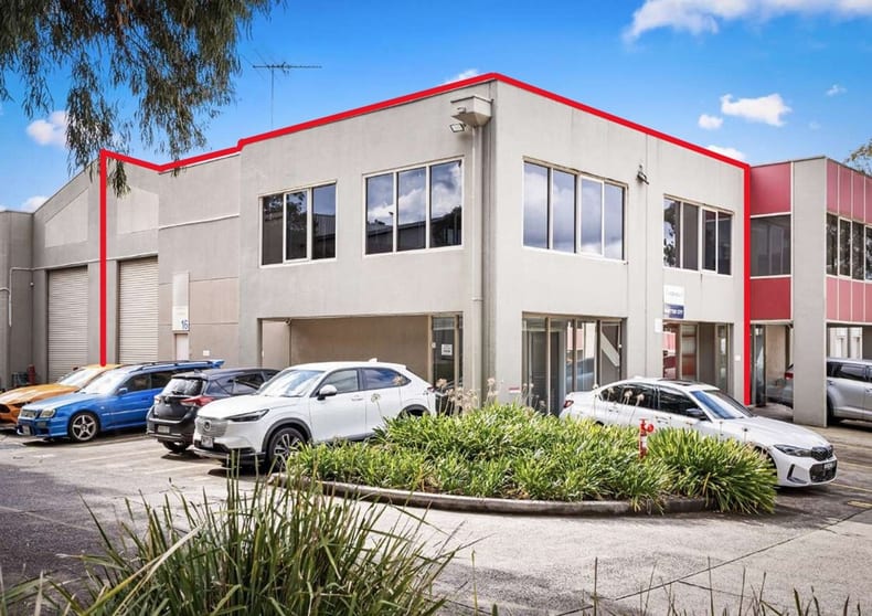 Click to view all images 16/7 Salisbury Road Castle Hill NSW 2154 - Image 1