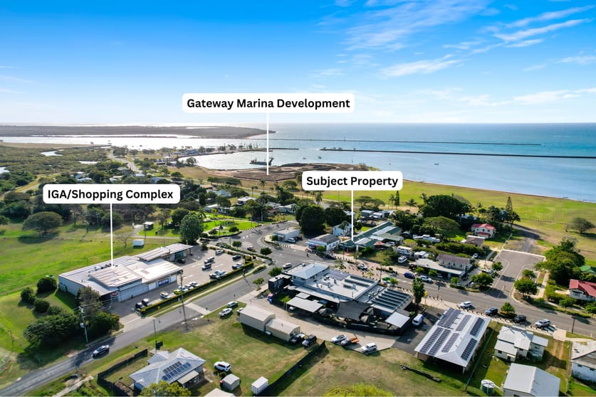 Click to view all images 8/33 Zunker Street Burnett Heads QLD 4670 - Image 1