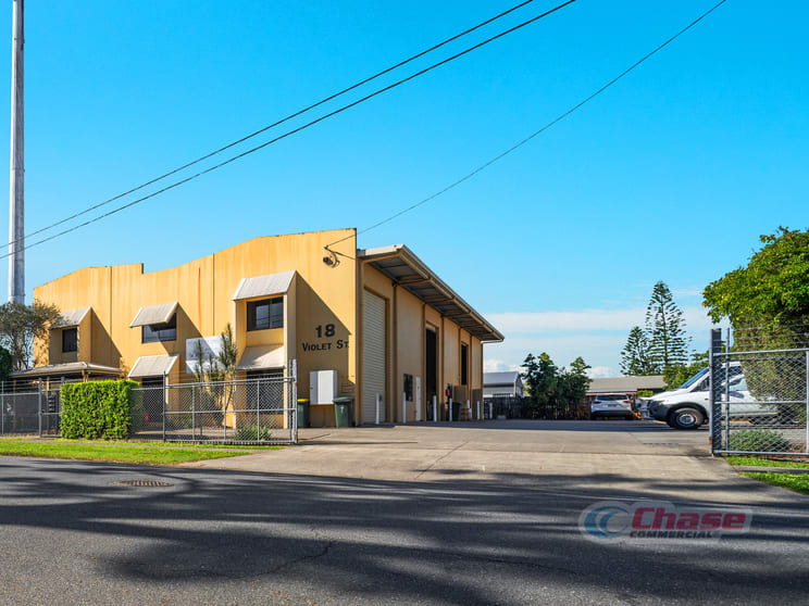 Click to view all images 2 & 3/18 Violet Street Hemmant QLD 4174 - Image 1