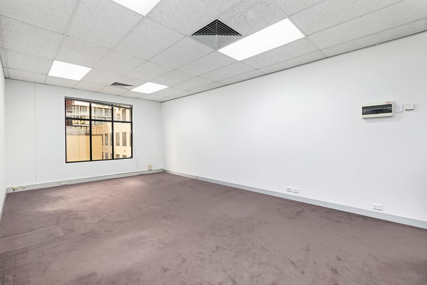 Click to view all images Suite 105/20-22 St Kilda Road St Kilda VIC 3182 - Image 3