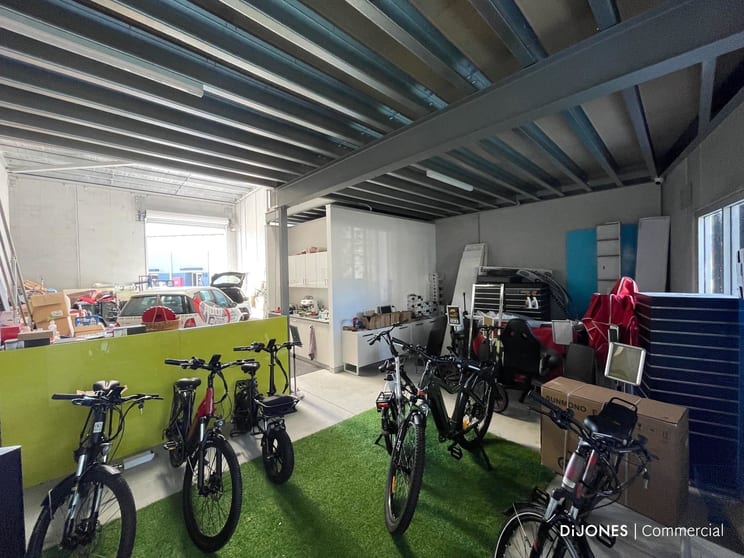 Click to view all images 2/12 Reliance Drive Tuggerah NSW 2259 - Image 2