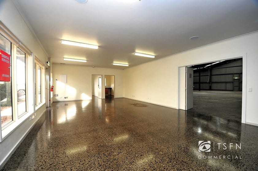 Click to view all images 3/78 Hattam Street Golden Square VIC 3555 - Image 2