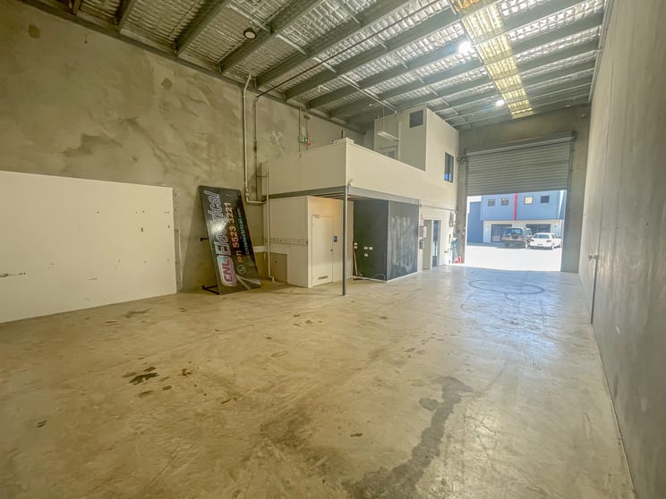 Click to view all images 8/21 Enterprise Avenue Tweed Heads South NSW 2486 - Image 3