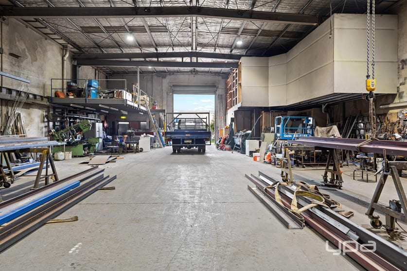 Click to view all images 11 Davies Avenue Sunshine North VIC 3020 - Image 3