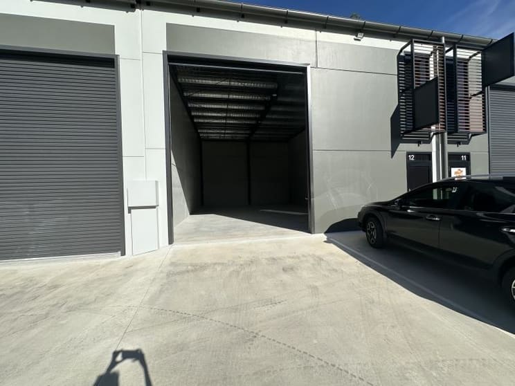 Click to view all images Unit 12/9 Blackett Street West Gosford NSW 2250 - Image 3