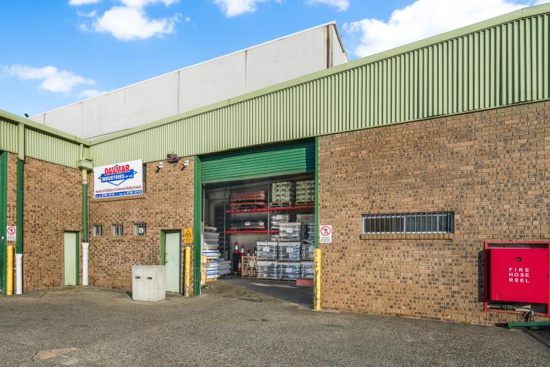Click to view all images Unit 10/30 Barry Road Chipping Norton NSW 2170 - Image 2