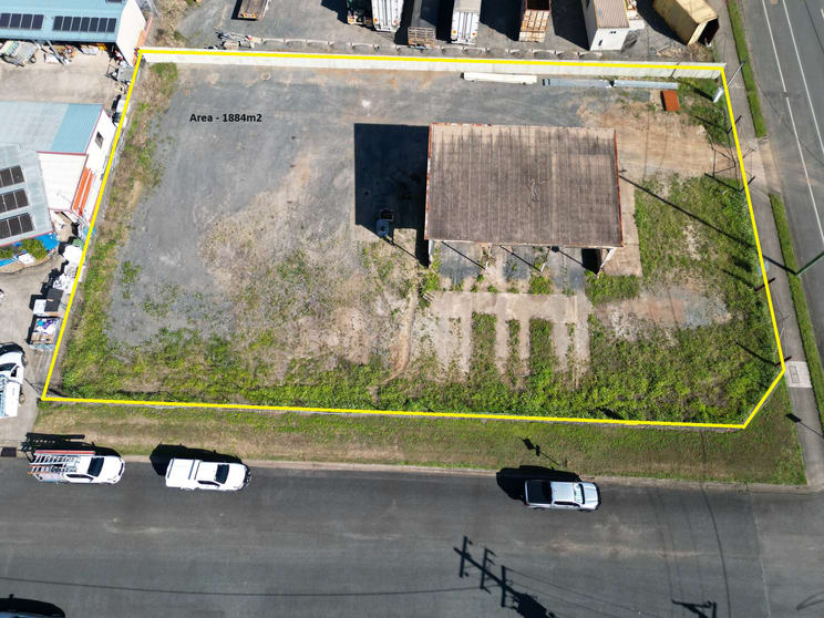 Click to view all images 55 Hinschen Street Proserpine QLD 4800 - Image 3
