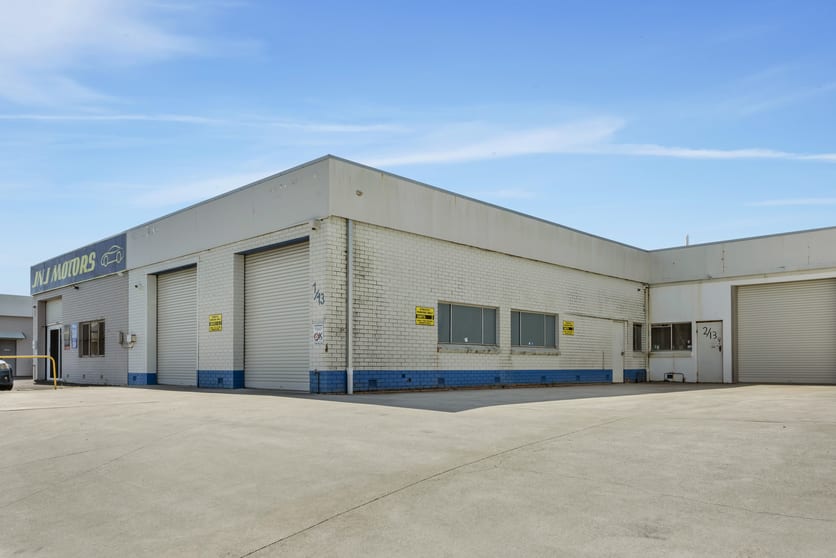 Click to view all images 1/13 Commerce Avenue Warana QLD 4575 - Image 2
