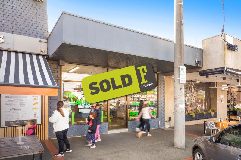 Click to view all images 16 Centreway Keilor East VIC 3033 - Image 1