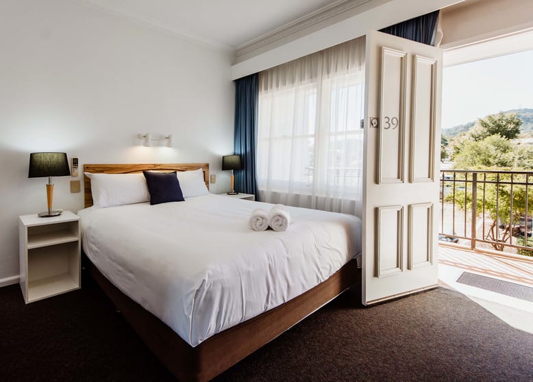 Click to view all images Tamworth NSW 2340 - Image 2
