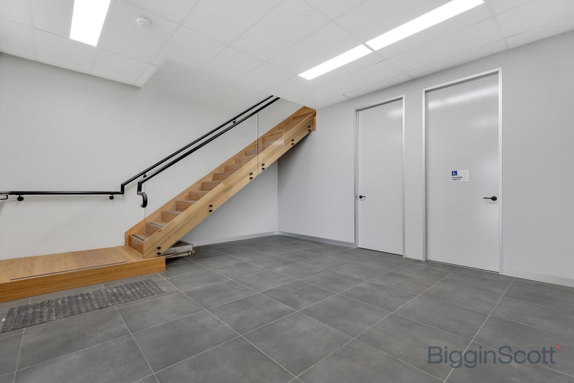 Click to view all images 75B Patch Circuit Laverton North VIC 3026 - Image 2