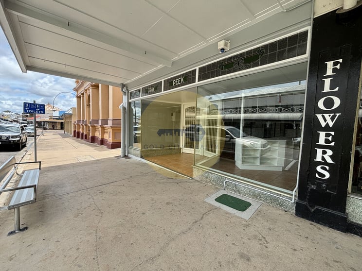 Click to view all images 32 Gill Street Charters Towers City QLD 4820 - Image 1