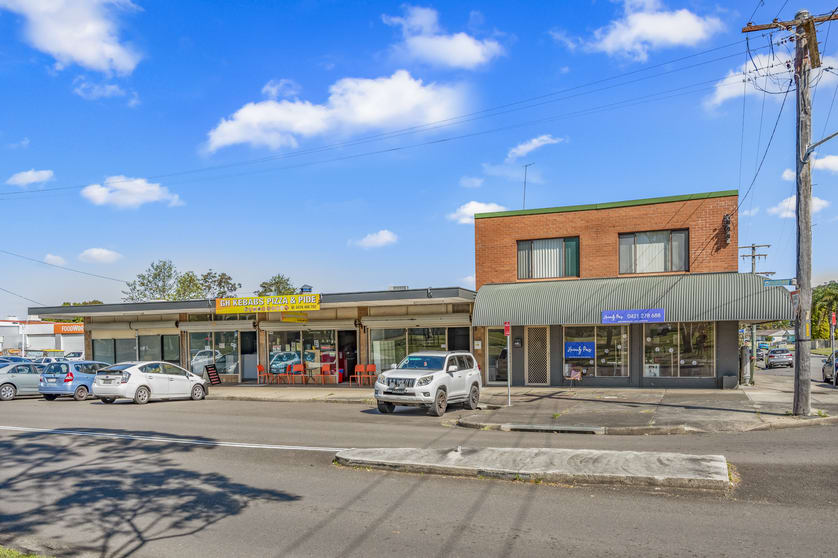 Click to view all images 70-78 Oxford Street Gateshead NSW 2290 - Image 1
