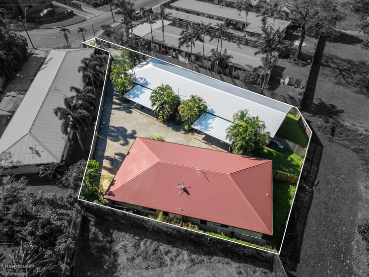Click to view all images 1-6/11 Sandown Close Woree QLD 4868 - Image 3