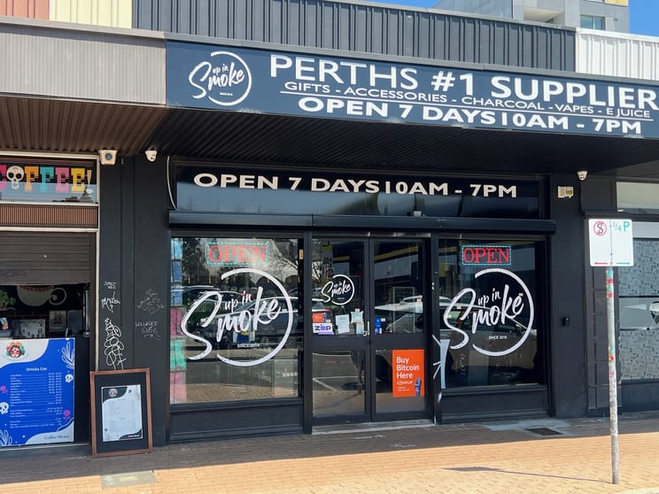 Click to view all images 1/11 Point Street Fremantle WA 6160 - Image 1