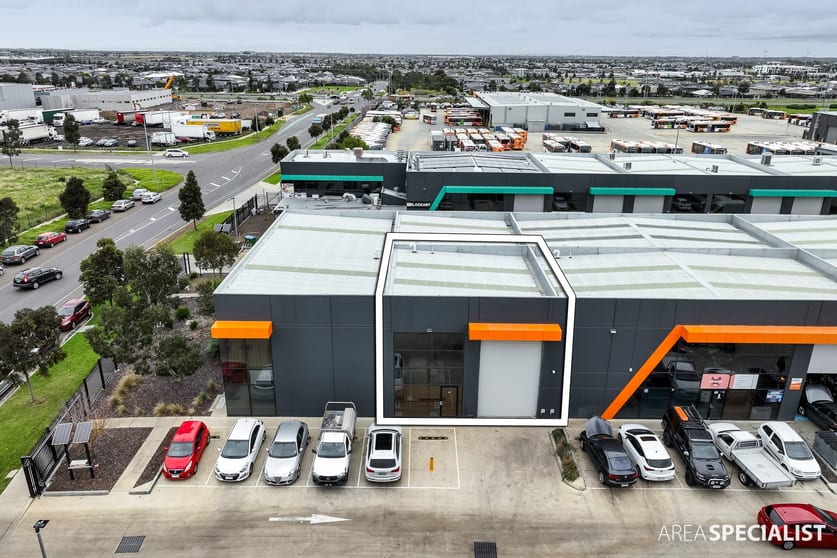 Click to view all images 16/20 Prosperity Street Truganina VIC 3029 - Image 3