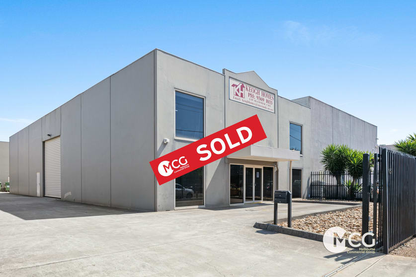 Click to view all images 1/15 Hammer Court Hoppers Crossing VIC 3029 - Image 1