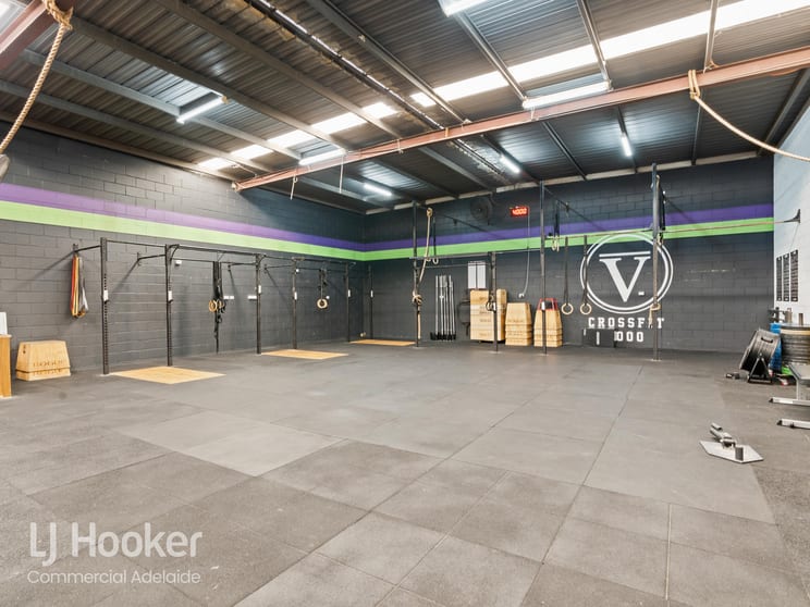 Click to view all images 2/12 McGowan Street Pooraka SA 5095 - Image 2