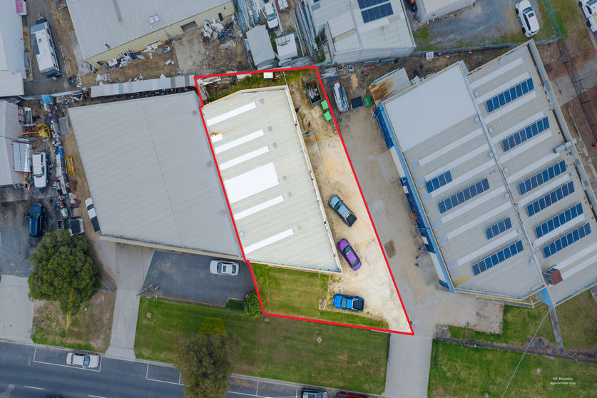 Click to view all images 17 Reid Street Wodonga VIC 3690 - Image 2