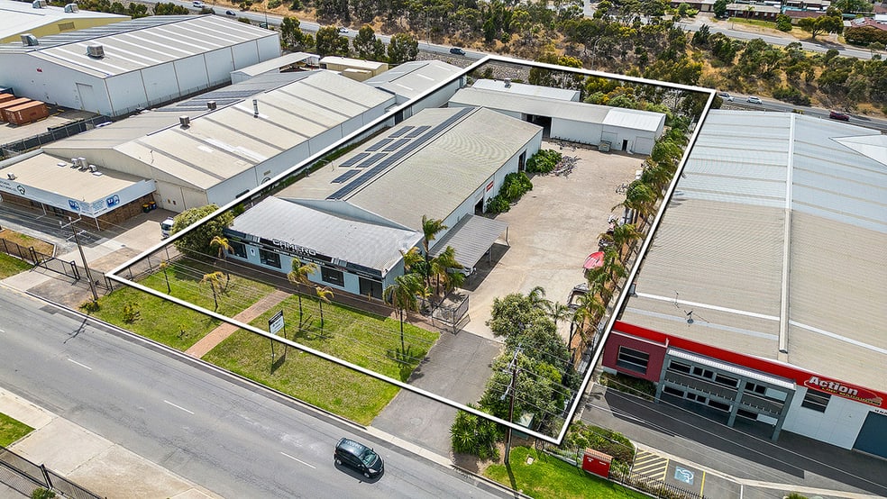 Click to view all images 14 Aldershot Road Lonsdale SA 5160 - Image 1