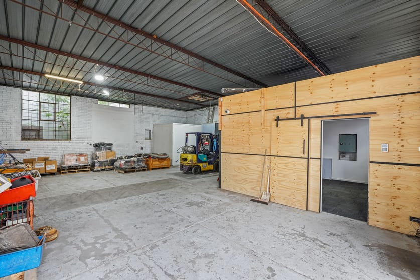 Click to view all images 2/309 Boundary Road Mordialloc VIC 3195 - Image 3