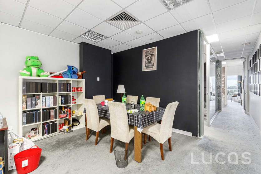 Click to view all images 1205/401 Docklands Drive Docklands VIC 3008 - Image 3