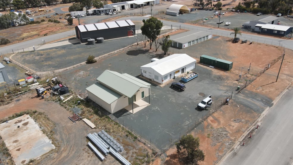 3 Calleen Street West Wyalong NSW 2671 - Image 1