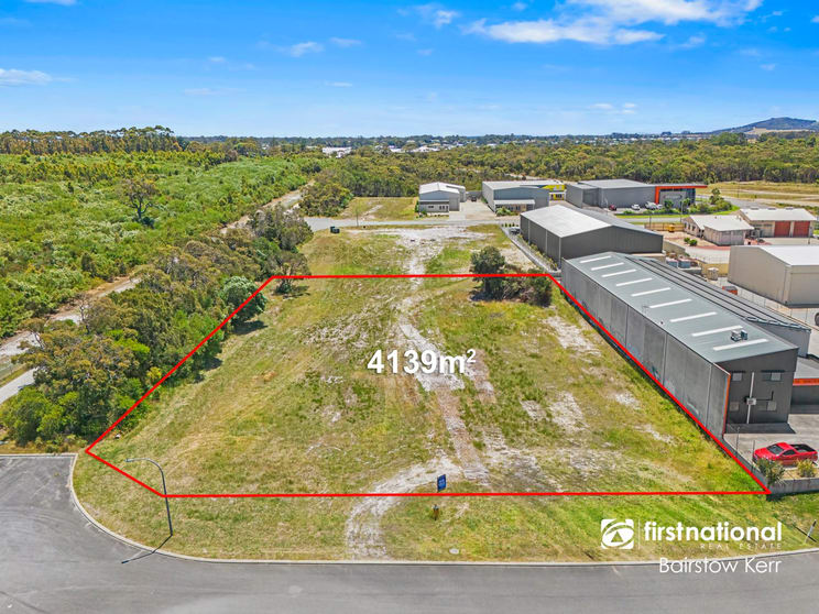 Click to view all images 1 Merrifield Street Milpara WA 6330 - Image 2
