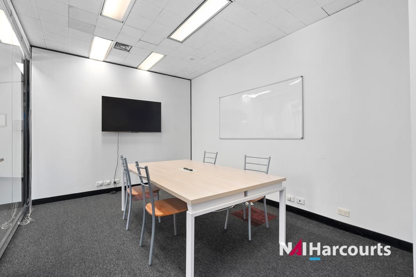 Click to view all images 213/434 St Kilda Road Melbourne VIC 3004 - Image 3