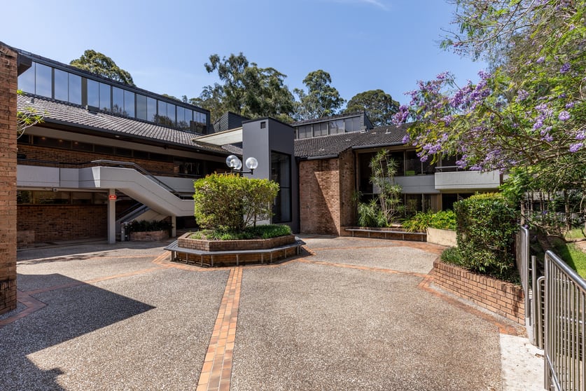 Click to view all images 33 Ryde Road Pymble NSW 2073 - Image 3