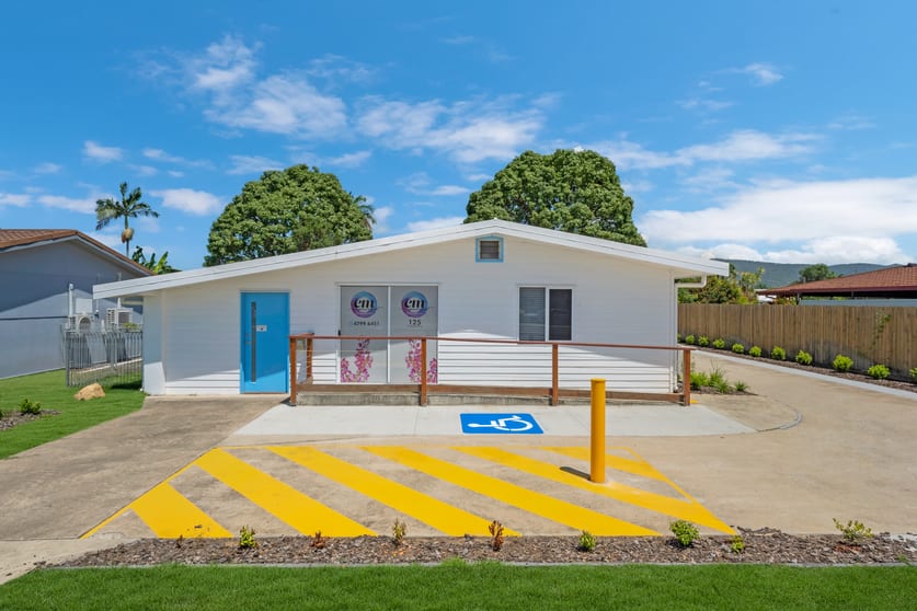 Click to view all images 125 Thuringowa Drive Kirwan QLD 4817 - Image 2